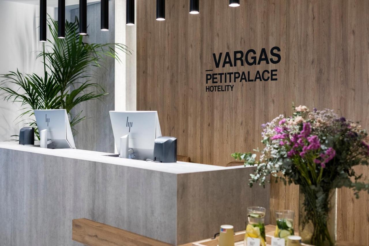 Petit Palace Vargas Siviglia Esterno foto